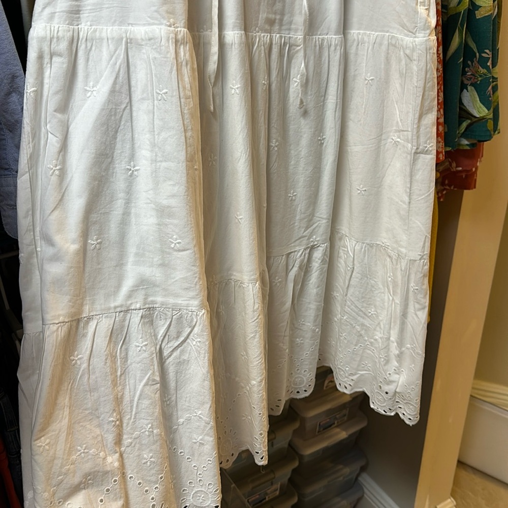 White loft dress